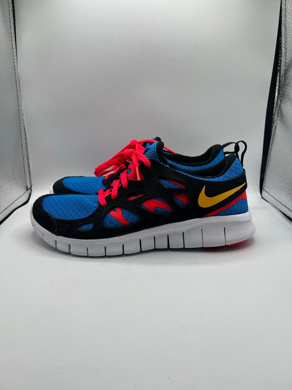 Nike Free RN 2 GS “Black Multi” size 6y/7.5 women’s